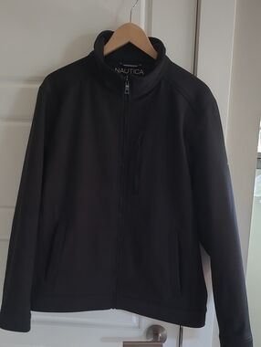 Nautica Mens Light Weight Jacket. Size L
